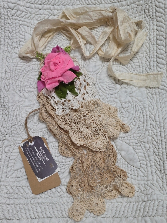 MOSSIE ANNA ARTISAN DESIGN Accessories - JABOT💐 SPRING💐 OVERLAY NWT OOAK